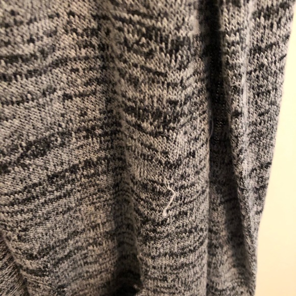 Maternity cardigan - Picture 2 of 3